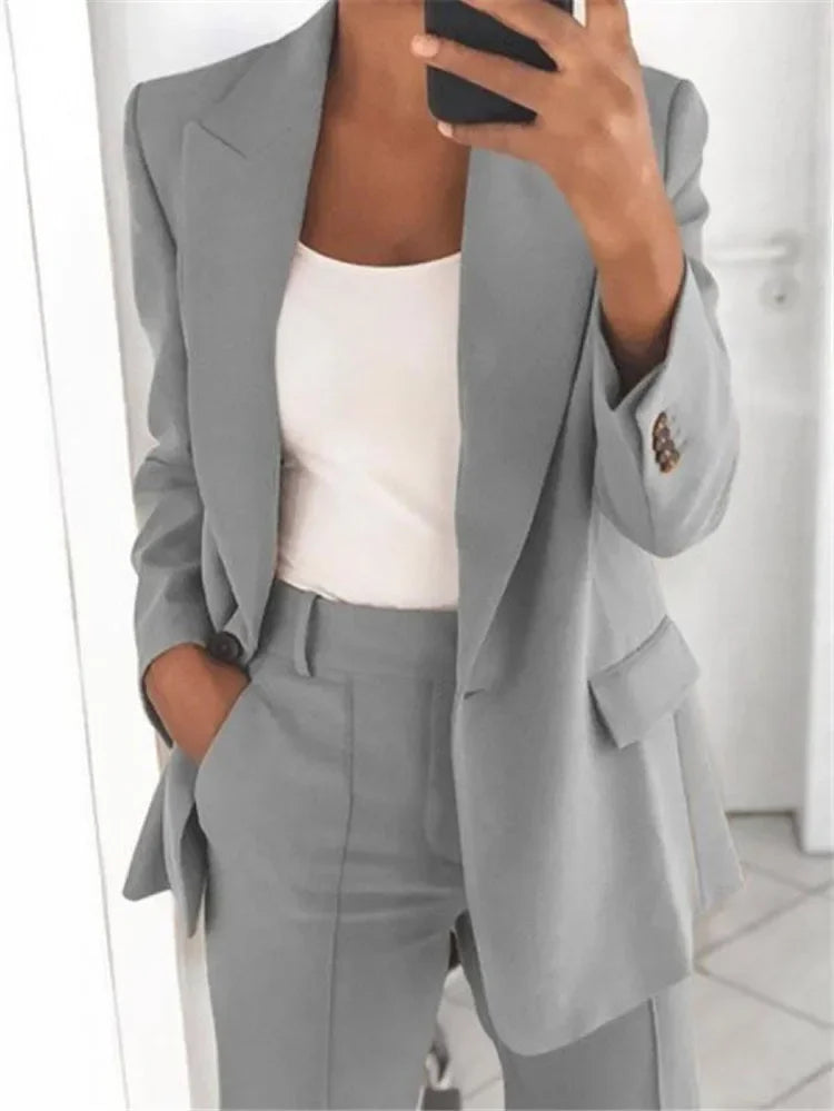 Chic Long-Sleeve Women's Blazer